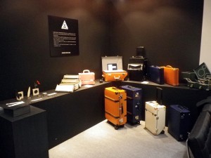 インテリアライフスタイル　安達紙器展示1